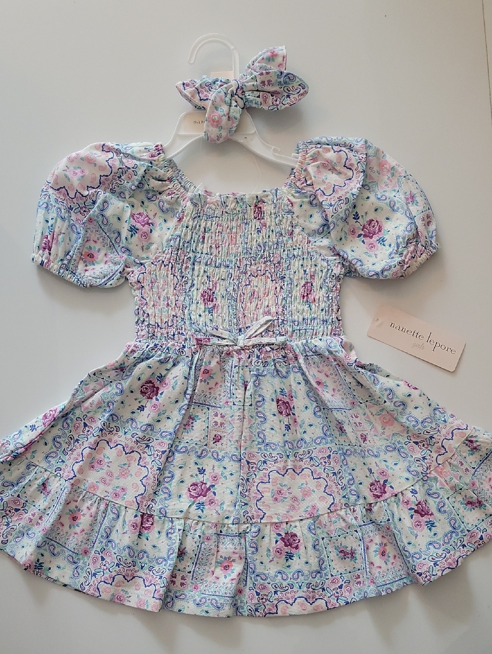 NWT Nanette Lepore Girls Smocked Floral Teired Dress- Puff sleeve- Matching Bow